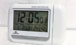 Cartini PR22W digitális, rádió kontrollos, kivetítős ébresztő óra