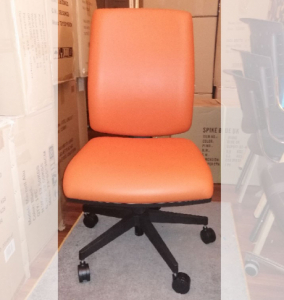 CINQUE SYN STANDARD Minőségi irodai forgószék - narancs textilbőr raktáron