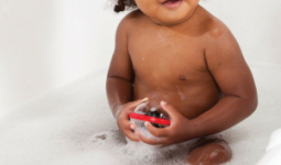 Fürdőjáték - Float & Play Bubbles / Játékbuborékok (2db), Munchkin
